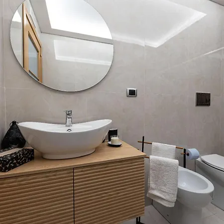 Fiera & Luna Appartament 아파트