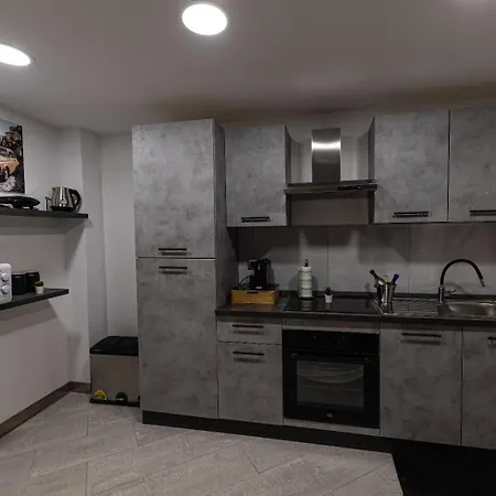 Fiera & Luna Appartament 아파트